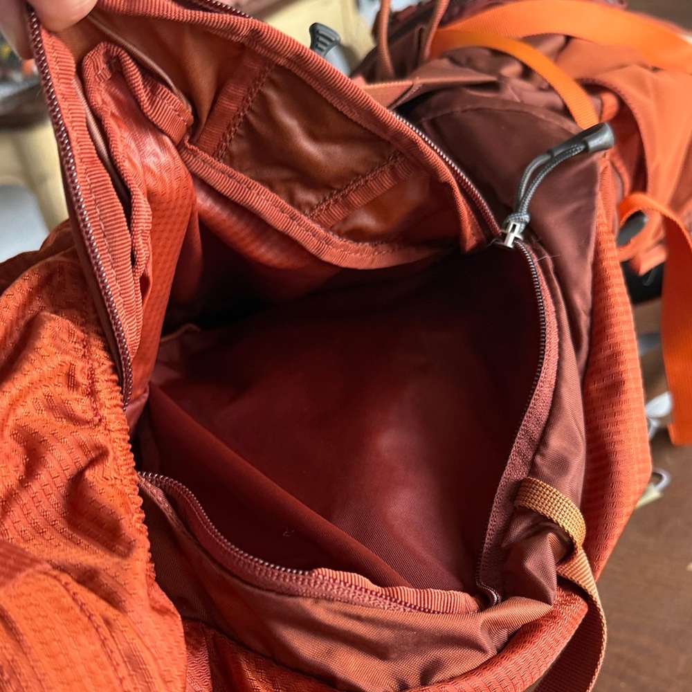 OSPREY Men's Hiking Backpack in Rust Orange - Picture 10 of 16